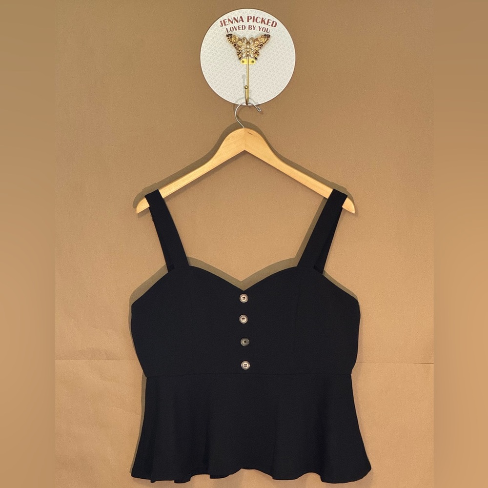Like New SHEIN 1XL Ruffled Hem Sleeveless Black Blouse with Button Detail